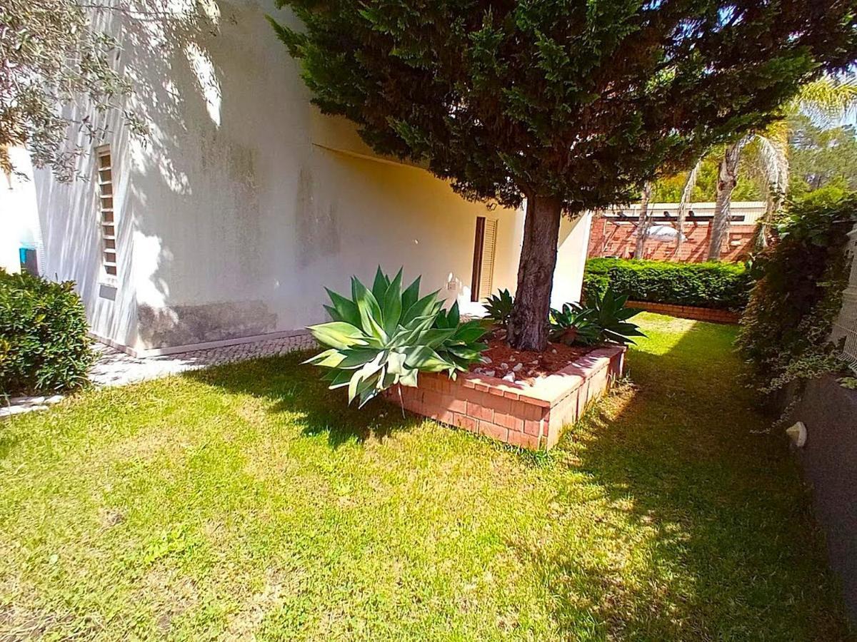 Holiday home Charming Pool Duplex Bbk & Garden Sesimbra