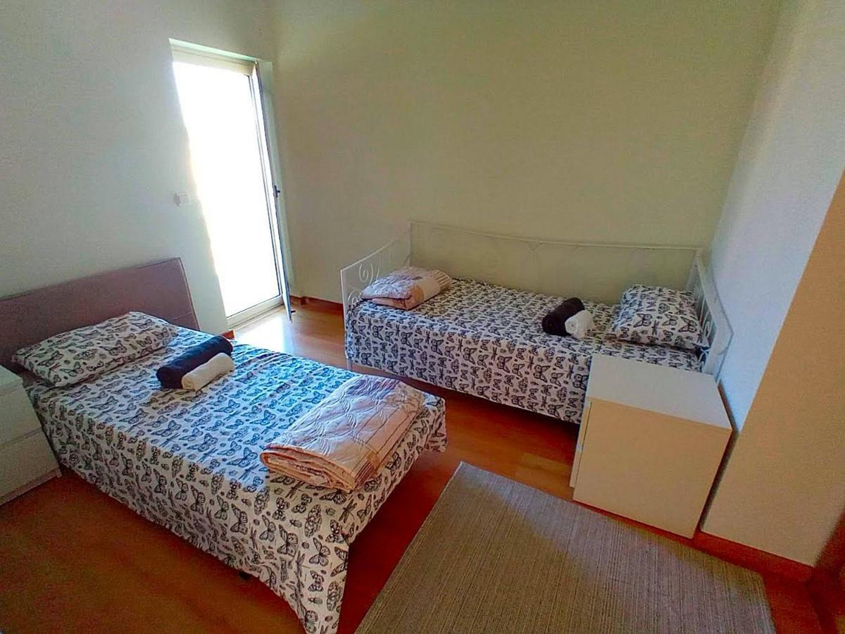 Charming Pool Duplex Bbk & Garden Holiday home Sesimbra